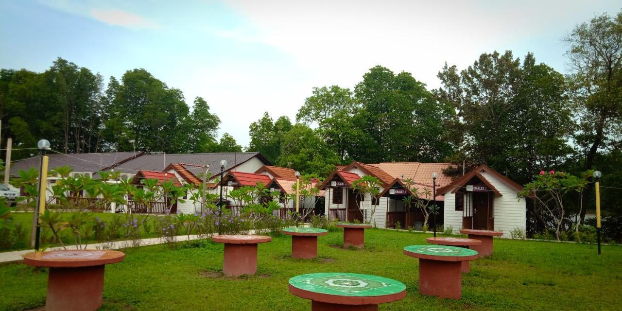 Noor Arfa River Chalet Kuala Terengganu Exteriör bild